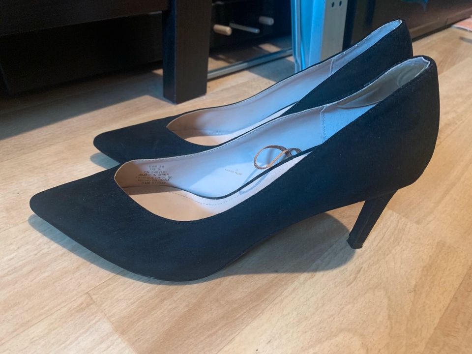 Pumps/ Hackenschuhe / Schuhe mit Absatz schwarz in Rostock