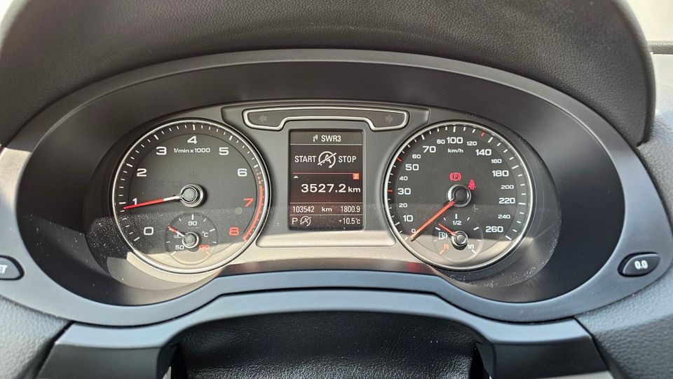 Audi Q3 2.0 TFSI quattro S-Line+ Xenon PDC Navi Klima in Friedrichsdorf