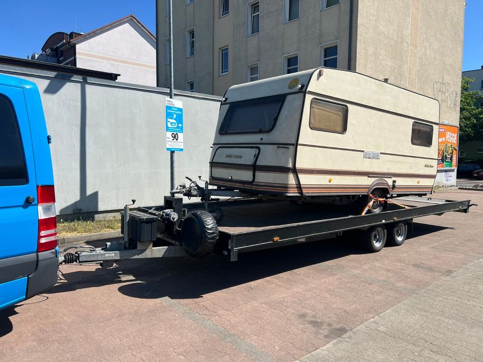 Biete Transporte v. Auto LKW Wohnwagen Wohnmobil Trecker Boot an in Berlin