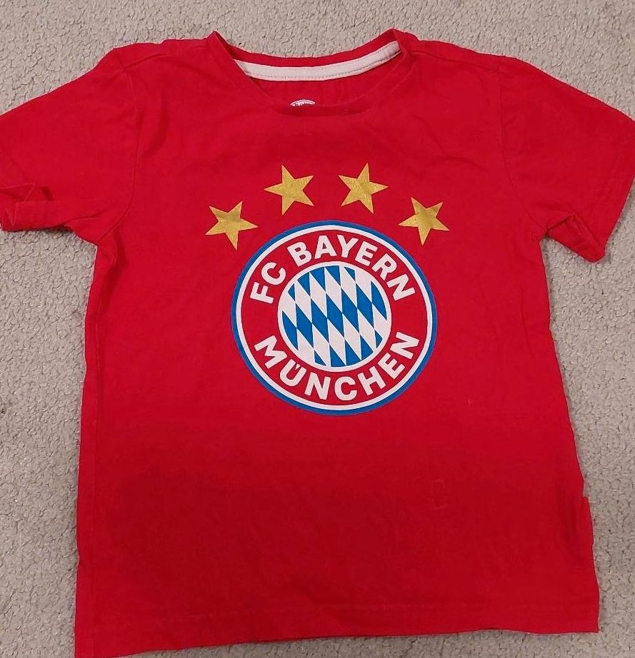 Tshirt FC Bayern München, Gr. 104 in Weilmünster