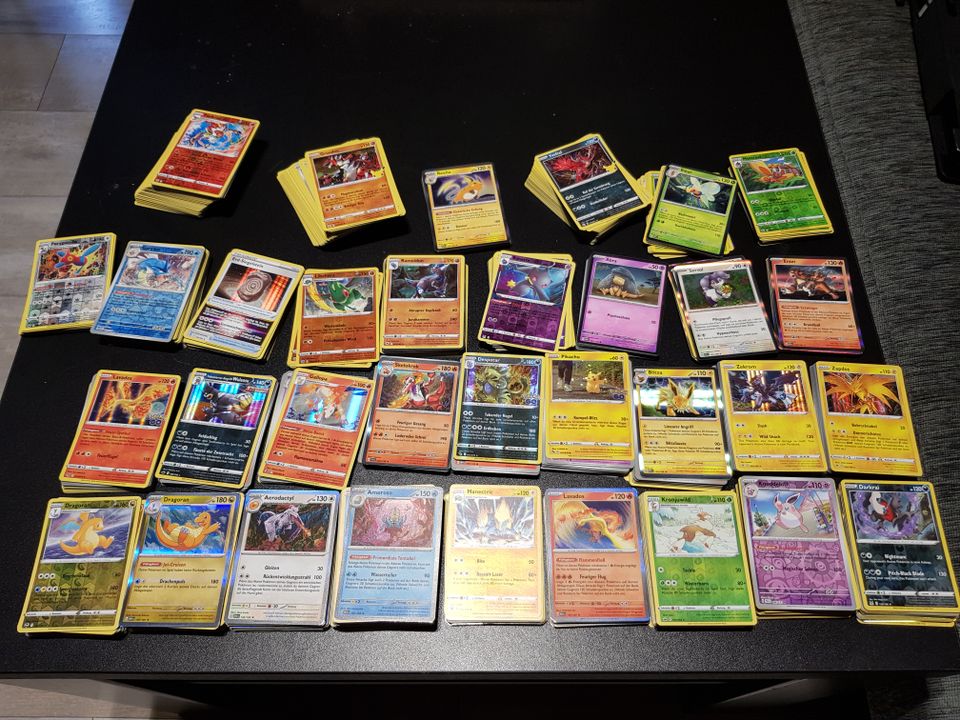 800 Pokémon Karten Nur Holo/Reverse Kam/Purp,151, Paldean in Bochum