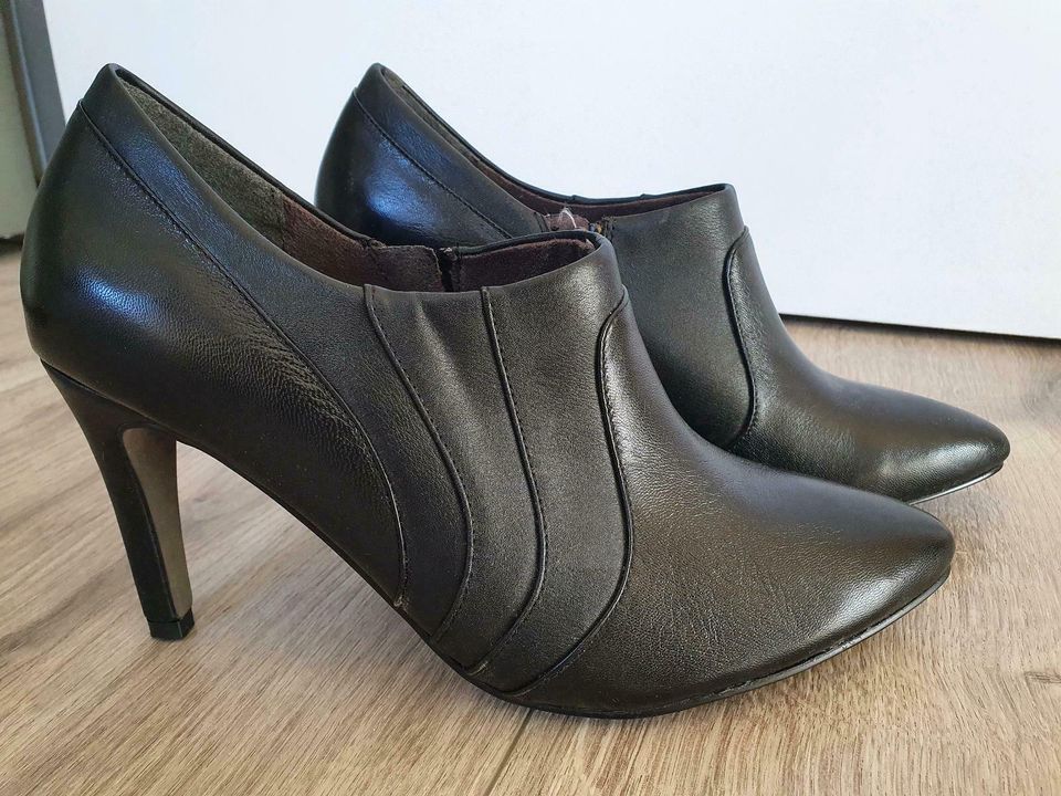 *NEU* Tamaris Halbschuhe mit Absatz in Mönchenholzhausen