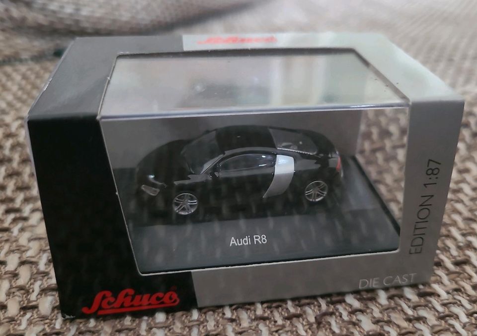 Audi R8 Schuco 1:87 schwarz OVP in Emskirchen