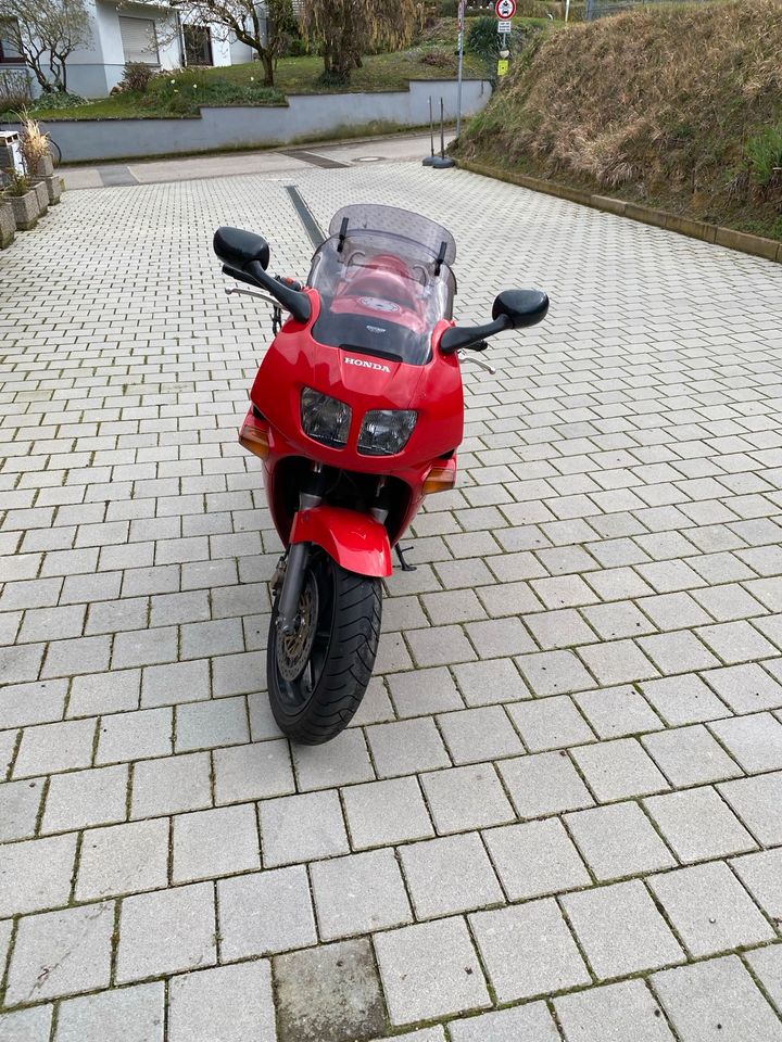 Honda VFR 750 RC 36/2 in Eichstetten am Kaiserstuhl