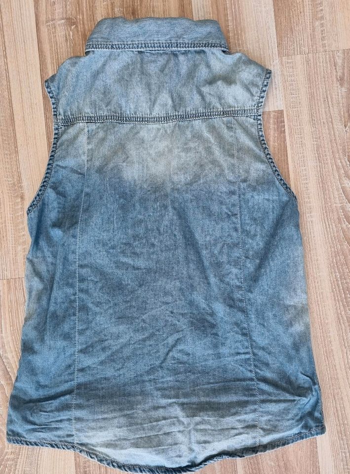 *Top* ärmellose Jeans- Bluse/ Top,/  Druckknopf (Gr. 134/140) in Fredersdorf-Vogelsdorf