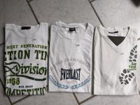 3 weiße T-Shirt mit Schriftzug Herren Gr XXL Kr. München - Oberschleißheim Vorschau