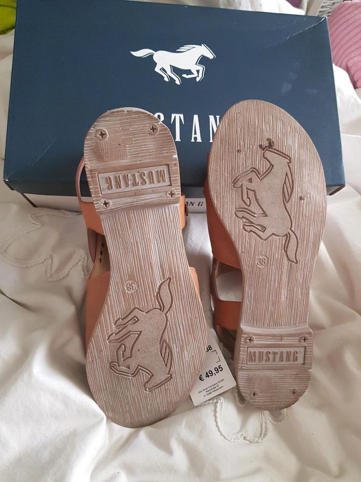 Mustang Sandalen Sandaletten NEU ungetragen 38 Cognac in Saarbrücken