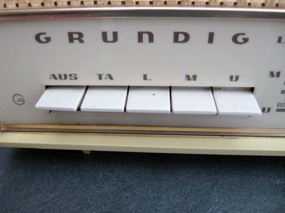 GRUNDIG 3010, Röhrenradio von 1963/64 in Südergellersen