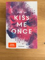 Buch Kiss Me Once von Stella Tack wie neu! Bayern - Pfarrkirchen Vorschau