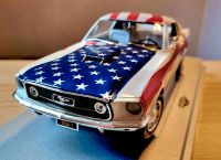 American Muscle 1968 Ford Mustang Stars & Stripes Car 1/18 Sachsen-Anhalt - Lutherstadt Wittenberg Vorschau