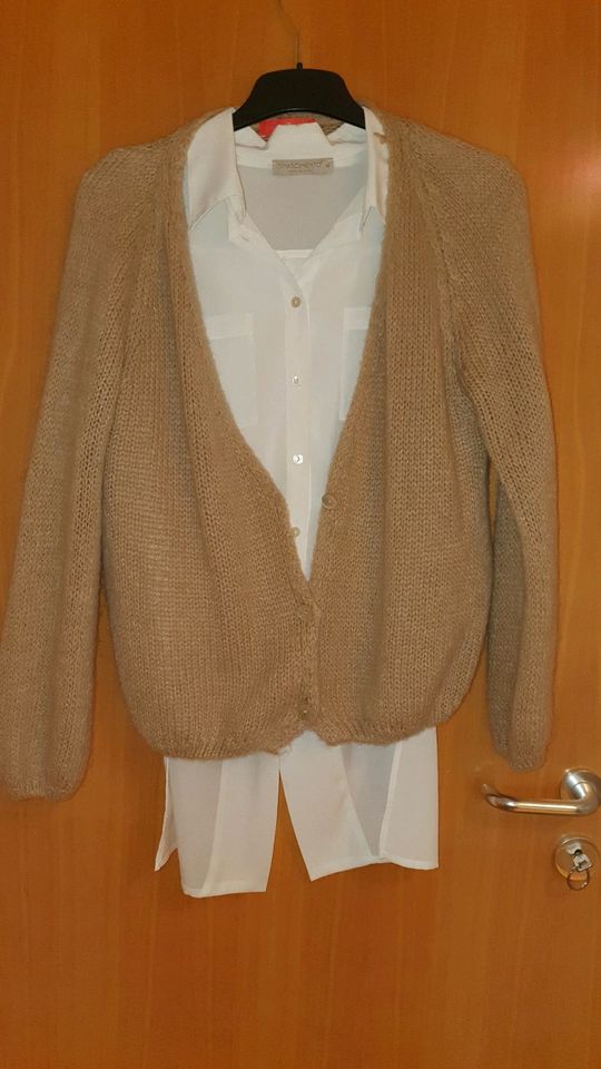 Monday afternoon Strickjacke cardigan beige camel *wie neu* in Vellberg