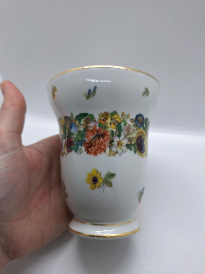 Vase Bavaria Porzellan Blumen Goldrand vintage in Goslar