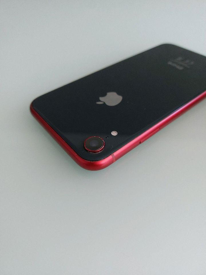 Apple iPhone XR X 128GB Rot/Schwarz Unikat in Bergkamen