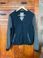 Pull & Bear Collegejacke Blouson Gr. L (S-M) Niedersachsen - Adendorf Vorschau