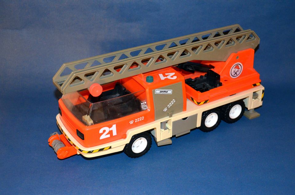 Playmobil Feuerwehr (Leiterwagen, Löschfahrzeug, Auto) - Konvolut in Leichlingen