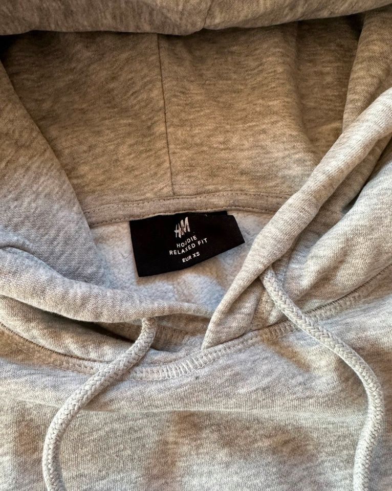 Pullover Hoodie Relaxed Fit H&M in Hebertsfelden