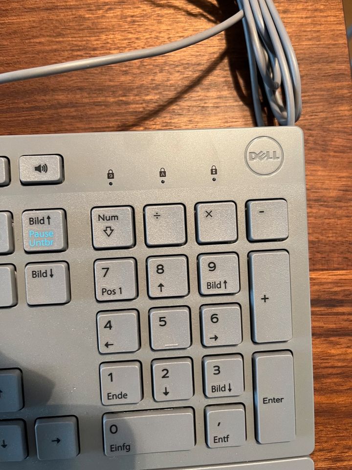 DELL Tastatur - Farbe Grau - Wie Neu in München