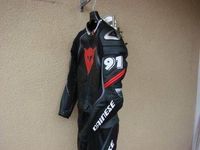 Dainese Motorradlederkombi Laguna Seca Black/Fluo-Red (2PCS SUIT) Baden-Württemberg - Ebersbach an der Fils Vorschau