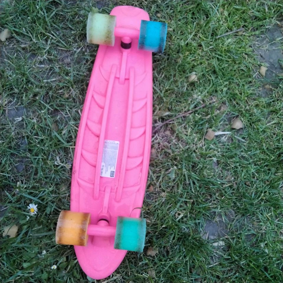 Skateboard pink pennybord in Göttingen
