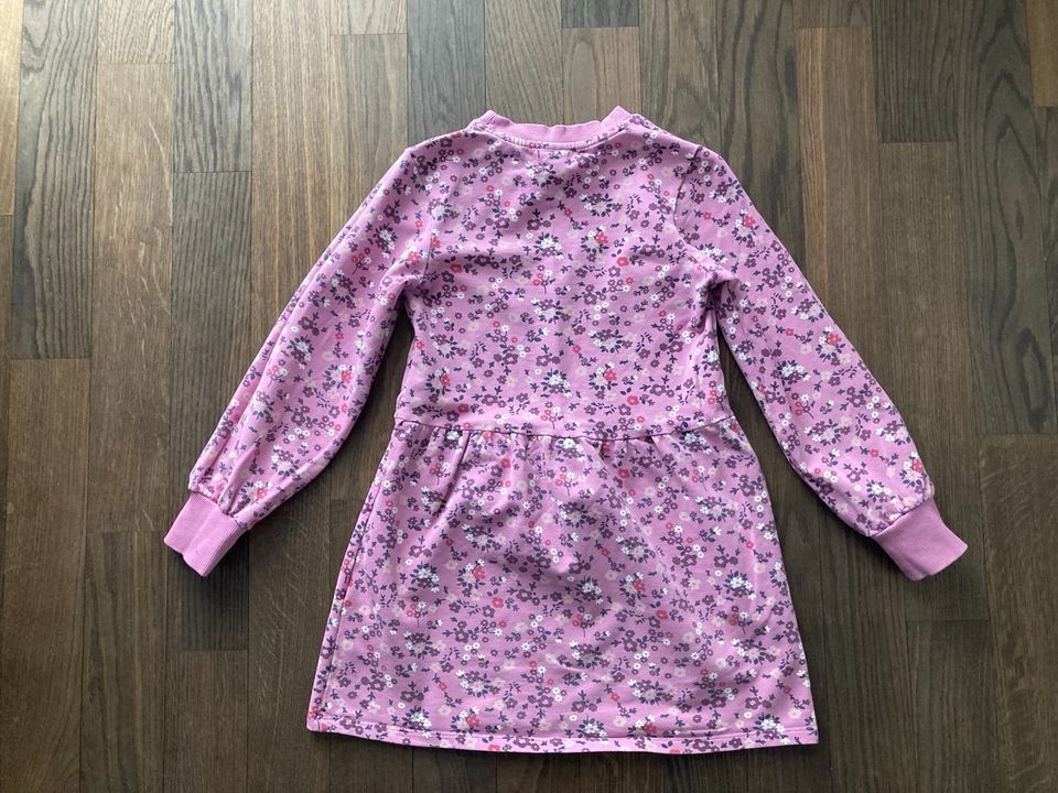 Kleid für Mädchen s.Oliver 128 in Bad Herrenalb