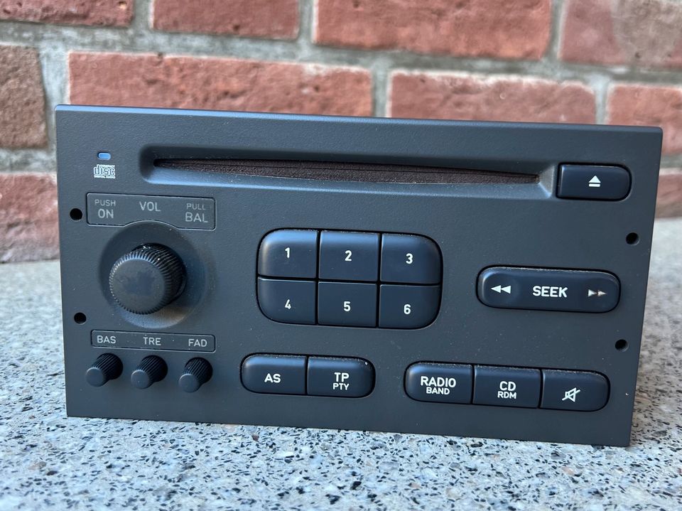 Saab 9-3 Radio mit CD Player • 5040670 • (kein 9-5 ; 900) da 9 3 in Winsen (Luhe)