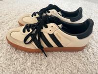 Adidas Samba Schuhe Sneaker beige schwarz Nordrhein-Westfalen - Recklinghausen Vorschau