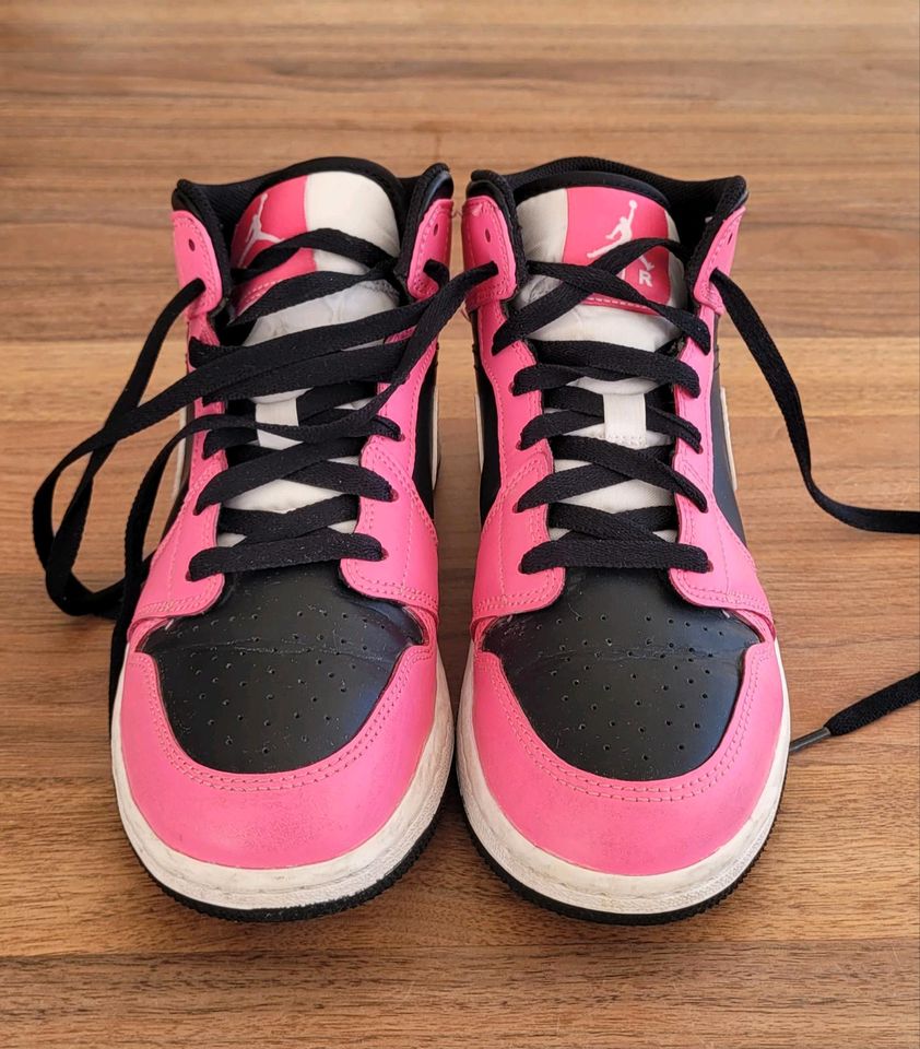 Nike Air Jordan Mid Größe 38,5  Pink schwarz weiß in Mering