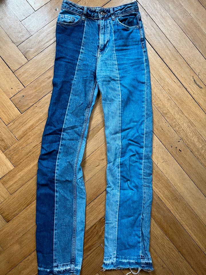 Blaue Jeans in Berlin