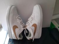 Nike Court Vision weiß Gold gr.42 Rheinland-Pfalz - Alzey Vorschau