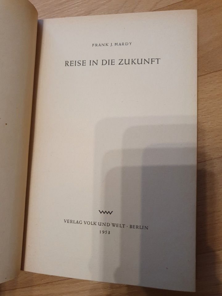 Buch Frank J. Hardy Reise in die Zukunft 1953 in Halle