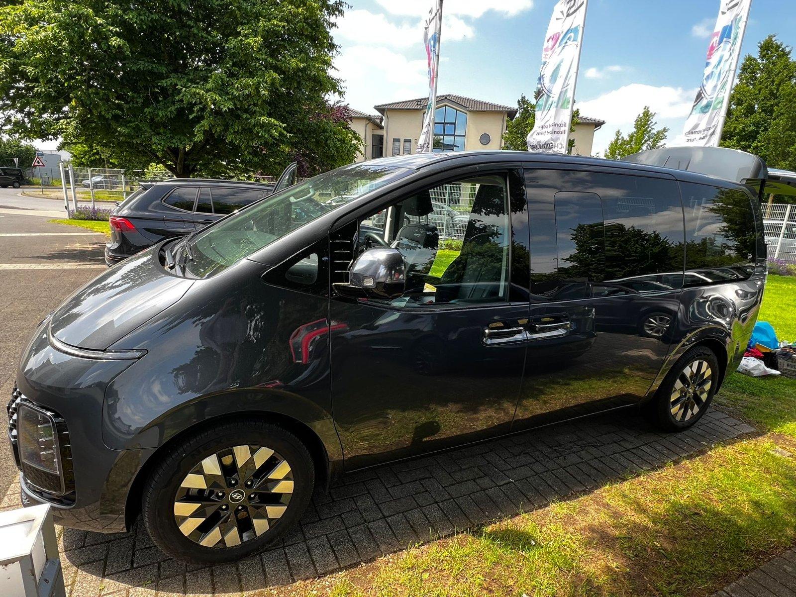 Abbildung des Autos Hyundai Staria Allrad Si…