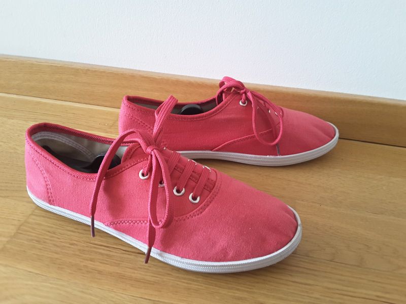 Damen Schuhe Stoffschuhe Schnürer Sneaker rosa pink Größe 40 in Hannover -  Mitte | eBay Kleinanzeigen ist jetzt Kleinanzeigen
