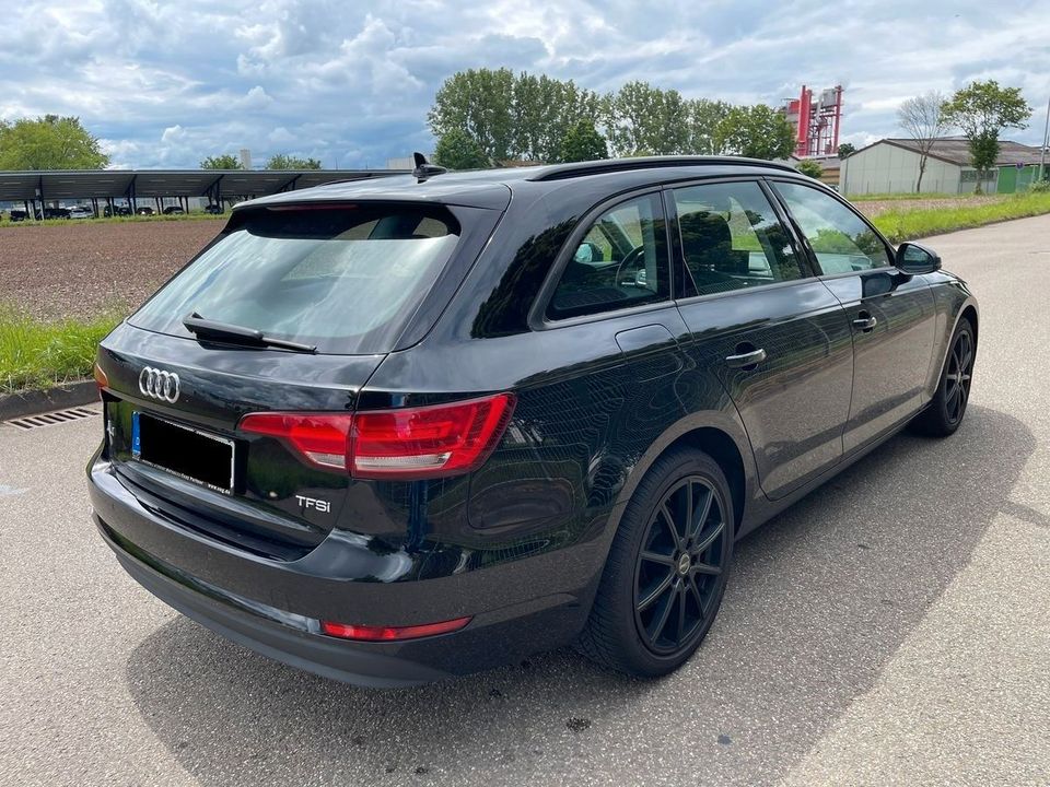 Audi A4 Avant AUTOMATIK NAVI MMI PDC 18 Zoll TÜV NEU in Lahr (Schwarzwald)