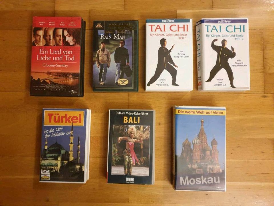 DVDs,  Videokassetten auf russisch, Filme, Tanzschule, Yoga, ab in Augsburg