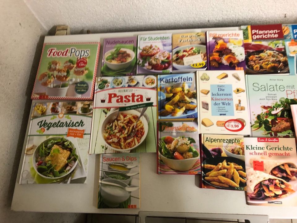 Diverse Kochbücher + Origami Buch Armin Täubner in Bad Homburg