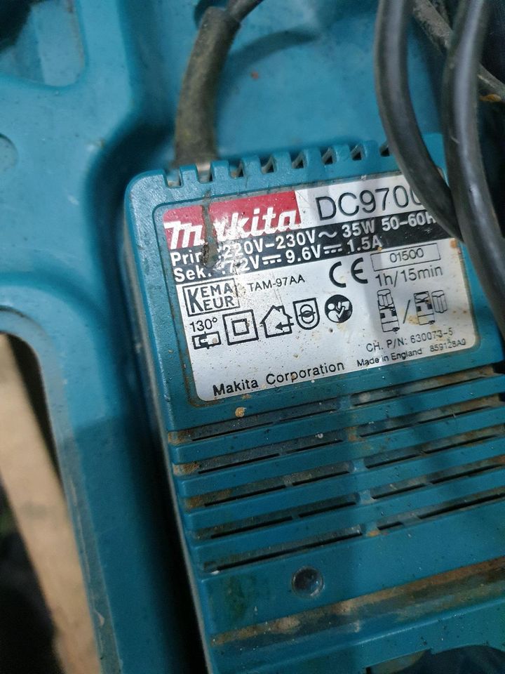 Makita 9,6 volt, alt aber funktioniert,  Akku? in Zeitz