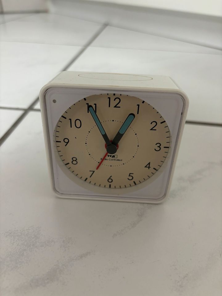 Uhr Wecker in Lampertheim