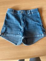 Kurze Hose Short in Größe 36 Hessen - Diemelsee Vorschau
