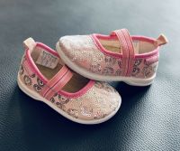 Hausschuhe Kinderschuhe Ballerinas Größe 20 Hessen - Bad Nauheim Vorschau