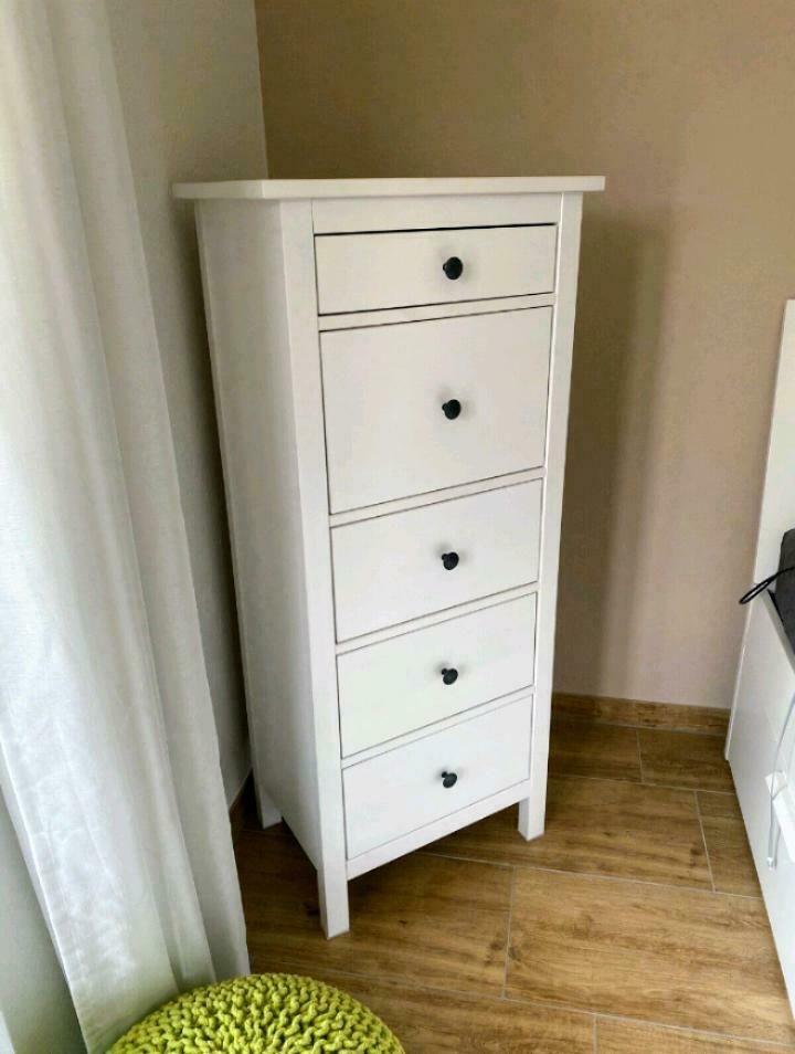 TOP* IKEA Hemnes Kommode hoch schmal 5 Schubladen weiß Schrank in Hessen -  Bensheim | eBay Kleinanzeigen ist jetzt Kleinanzeigen