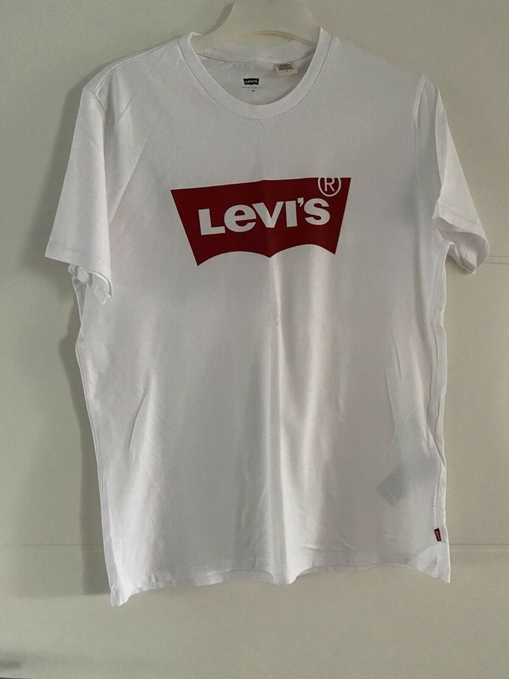 Levis Shirt M in Kolbermoor