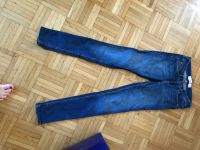 Hollister Jeans neuwertig  Super Skinny W26 L33 Nordrhein-Westfalen - Velen Vorschau