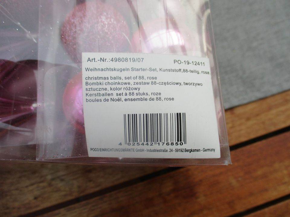 Weinachtskugeln Starter-Set aus Kunstoff rosa pink in Marl