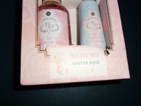 Duschgel/Handcreme Bath Set Winter Rose NEU Geschenk Schleswig-Holstein - Altenholz Vorschau