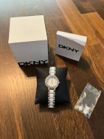 DKNY Damenuhr NY 8139 Keramik weiss mit Glitzersteinen Nordrhein-Westfalen - Langenfeld Vorschau