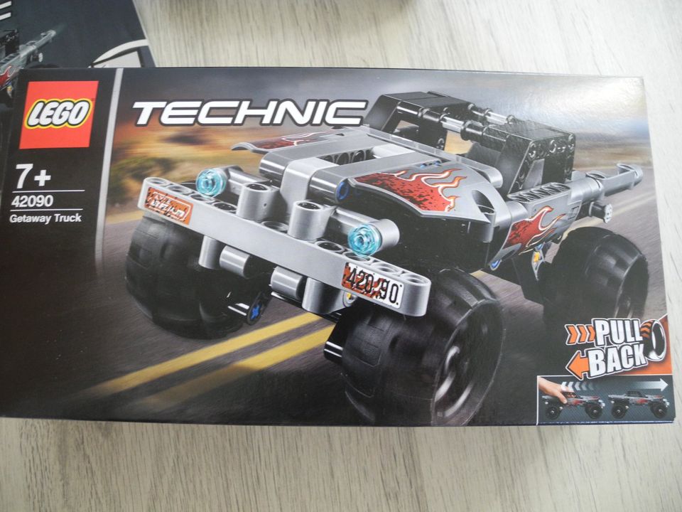 Lego Technic 42090 Getaway Truck Neuwertig in Frechen