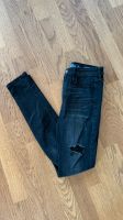 Hollister High-Rise Super Skinny Jeans W26 L30 grau top Kr. München - Unterschleißheim Vorschau