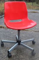 roter Kinder Schreibtischstuhl rollbar, höhenverstellbar Brandenburg - Bad Belzig Vorschau