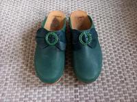 Schwedische Holzclogs 38 Grün Leder Stuttgart - Botnang Vorschau