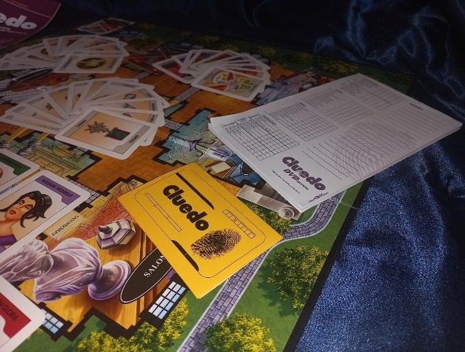 Cluedo DVD Brettspiel von Parker vollständig fast wie neu in Dresden